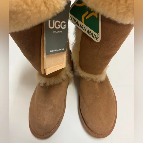 UGG Sundance Boots - Picture 6 of 13